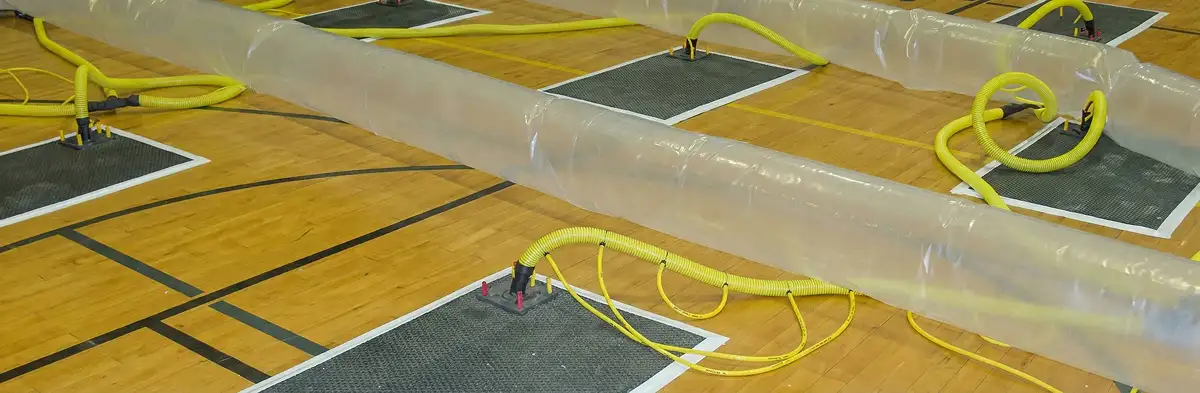 water clean up drying system set up to remove moisture and prevent further damage in New Orleans, LA